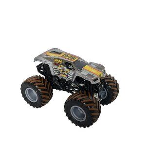 Hot Wheels Monster Jam 1:64 Scale Max D Diecast Monster Truck